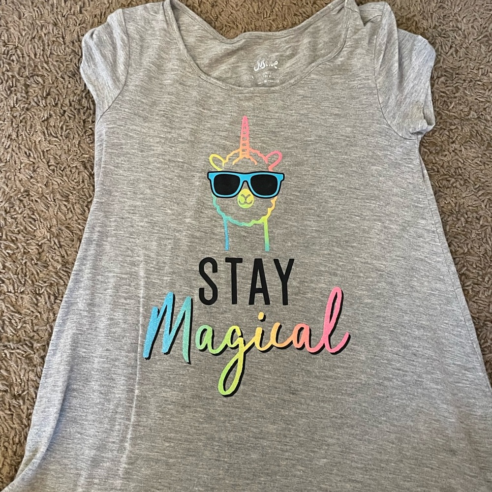 Gray llama/unicorn shirt